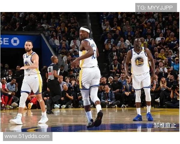 2014年NBA季后赛爵士队与灰熊队精彩对决回顾与分析